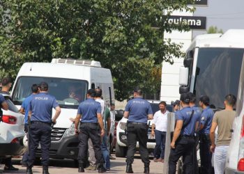 Polîsên dagirker ên Tirk Dayikên Laçik Spî binçavkirin