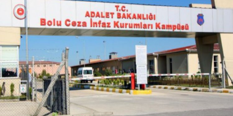 Girtiyên Boluyê: Heq têne binpêkirin, êşkence heye!