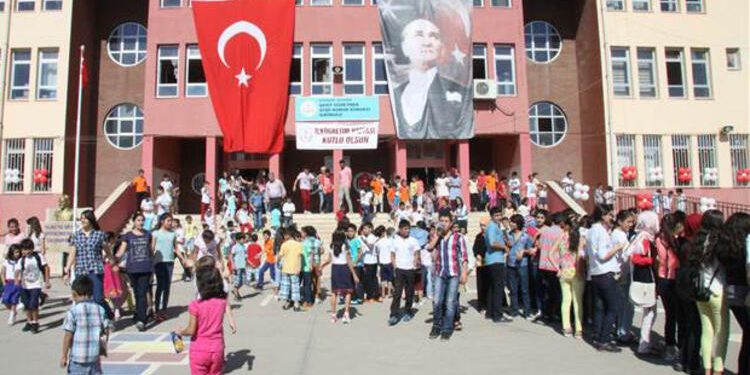 ANALÎZ – Dibistanên serdestan aşên pişaftinê ne