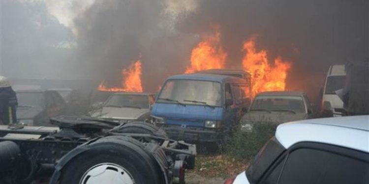 LEZGÎN – HBDH’ê şewata li depoya Bursayê ya Yed-i Emin girt ser xwe