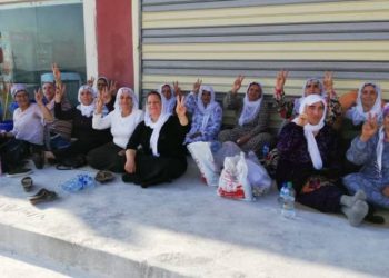 Li Mexmûrê Dayikên Aştiyê 3 rojin li ber xwe didin