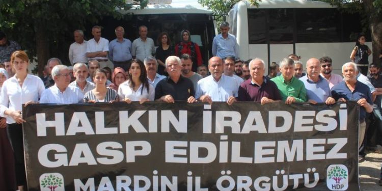 Çalakiya Mêrdînê ya li dijî qeyûman di roja 27’an de didome