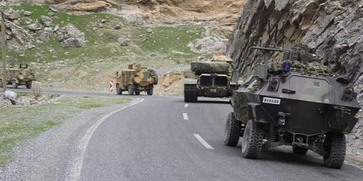 Operasyona dagirkeriyê derbe xwar, waliyê Mêrdînê qedexeya derketina derve îlankir