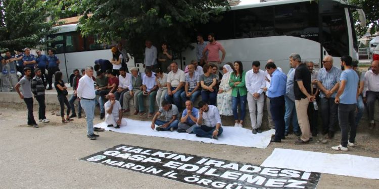 Li Mêrdînê 26 roj Berxwedan: Dem dema yekitiyê ye