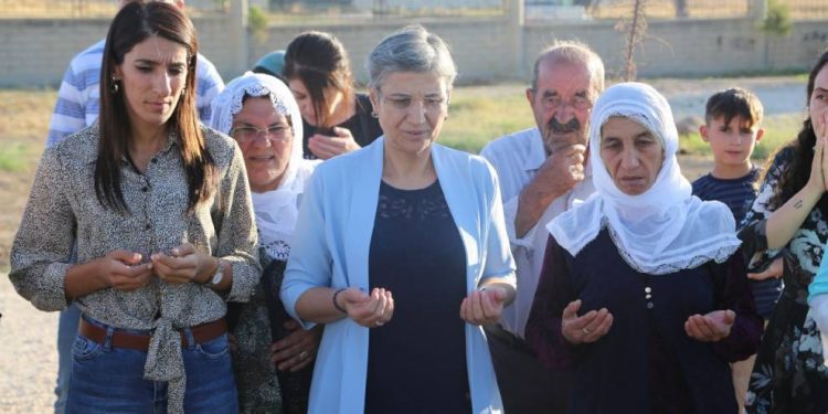 Leyla Guven çû serdana malbatên Çinar û Yuksek