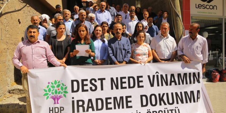 Li Gever, Şirnex û Hezexê tayînkirina qeyûman hat şermezarkirin