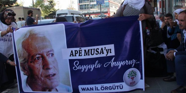 Li Wanê berxwedana dijî qeyûman: Qeyûm destpêkê êrîşî jinan dike!