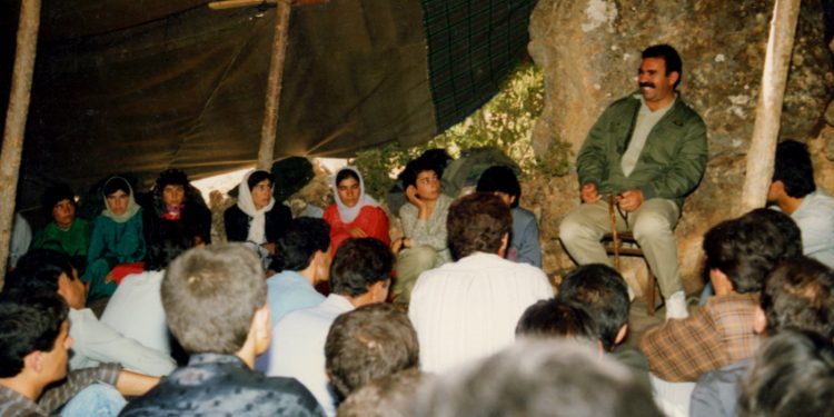 Ji Pênûsa Gerîla – Ew Roja Pîroz