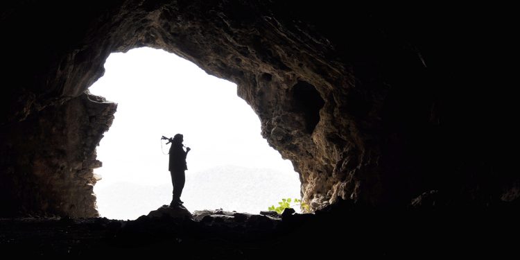 Ji Pênûsa Gerîla – Mirovên herê pak Gerîlane