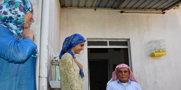 TAYBET –  Dayika Fadîle: “Koçberbûyin jiyana mirovan e dikuje”!