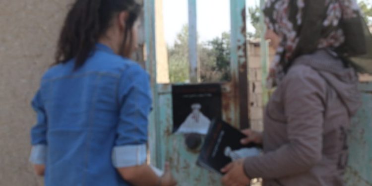 Jinên Ciwan li dijî zewaca di temenê biçûk broşûr belav kirin