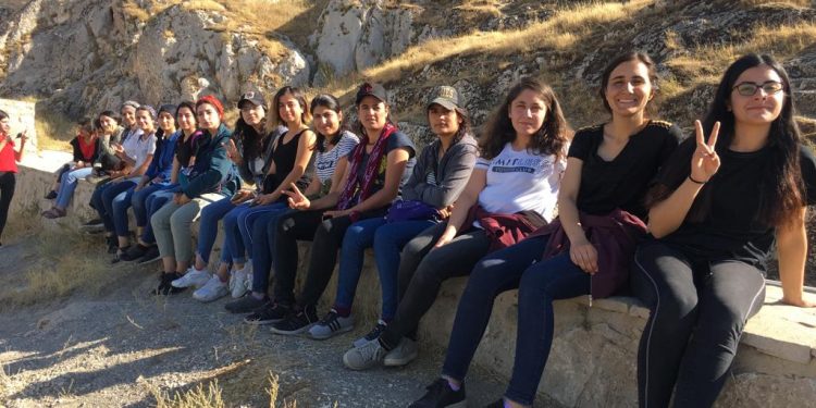 Bernameya sê rojan a Meclîsa Jinên Ciwan a HDP’ê bidawî bû