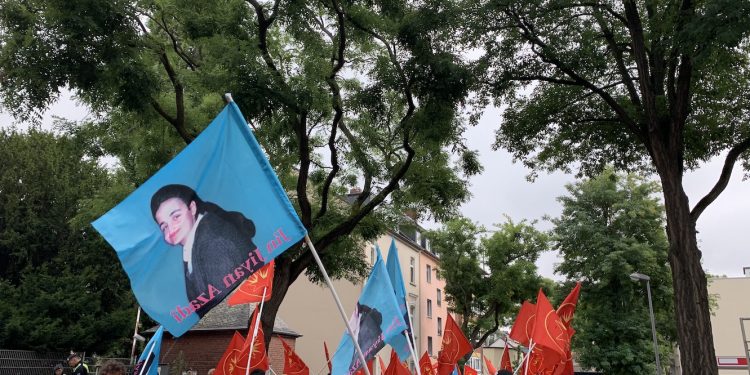 Meşa dirêj di roja dawî de ye