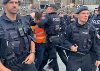 Polîsên Elman ê faşîst êrîş birin ser çalakvanên Meşa Dirêj