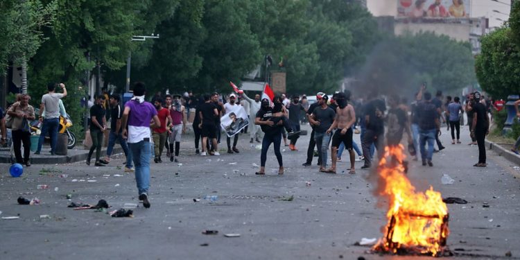 Xwepêşandanên li Iraqê didomin: Herî kêm 18 kes mirin