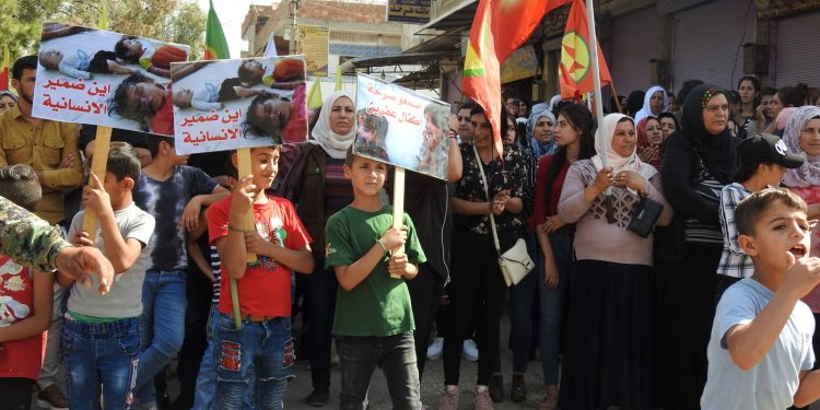 Bi hezaran welatiyên Dêrikê li dijî gefên dagirkeriyê û komployê meşiyan