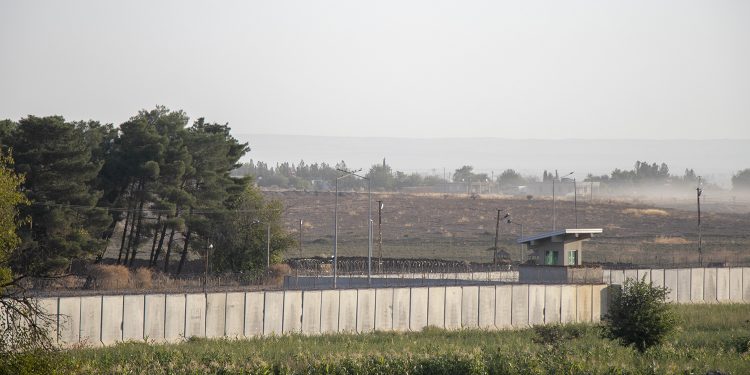 Rewşa li ser sinorê Kobanê