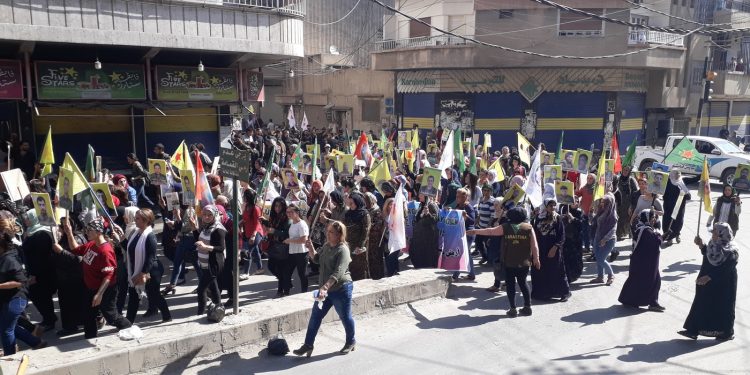 Li dijî dagirkeriyê Gelê Qamişlo daketin qadan