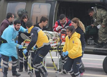Li Dêrikê 3 leşkerên Tirk ên dagirker birîndar bûn