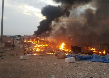 Çeteyên Tirkiyê kampa Eyn Îsayê şewitandin