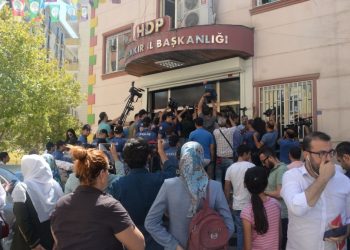 Sebebê azara dayikên kurd dewleta tirk e