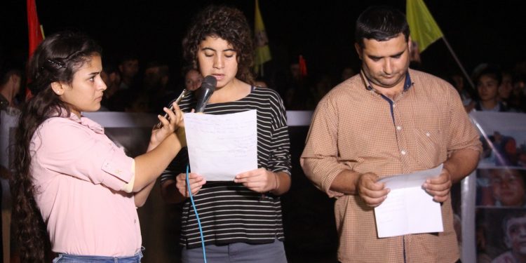 Bi sedan Ciwanên Efrinê li dijî dagirkeriyê meşiyan