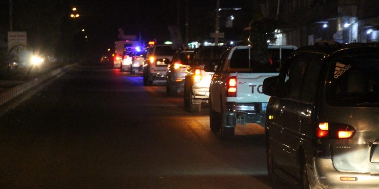 Ciwanên Minbicê li dijî dagirkeriyê meşek bi meşeleyan lidar xistin