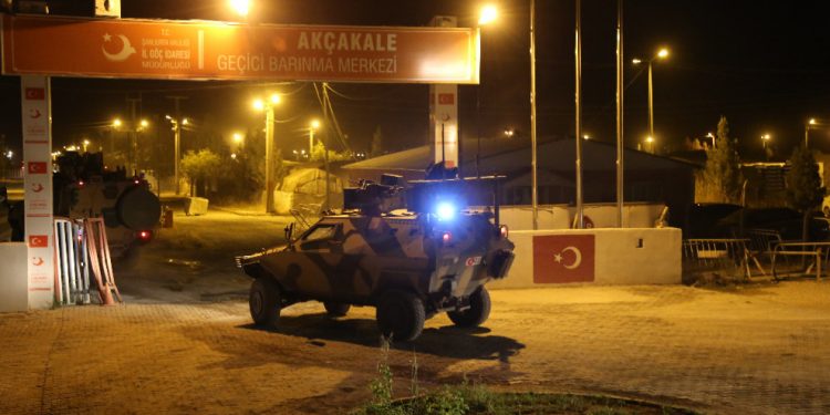 Dagirkeriya tirk çeteyên xwe bi konvoyeke ji 100 wesayitî anîn Kaniya Xezalan