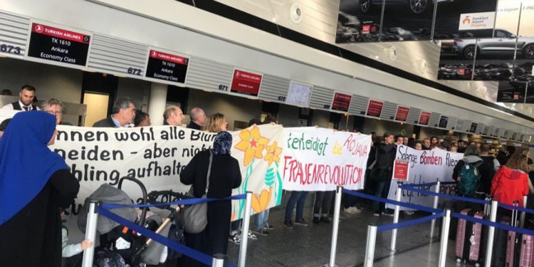 Balefirên Tirkiyê li Balefirgeha Frankfûrtê hatin blokekirin