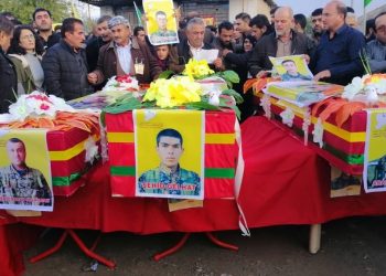 Li Başûr cenazeyê şehîdên Cenga Rojava ji aliyê hezaran kes ve hatin pêşwazîkirin