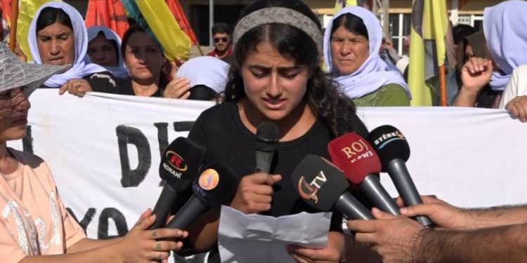 Li Şengalê di pêşengtiya Tevgera YCÊ û TAJÊ li dijî kiryarên PDK’ê û dagirkeriya Tirk çalakî