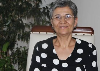 Leyla Guven: Divê mirovahî ji êrîşan re bêje ‘rawest e’