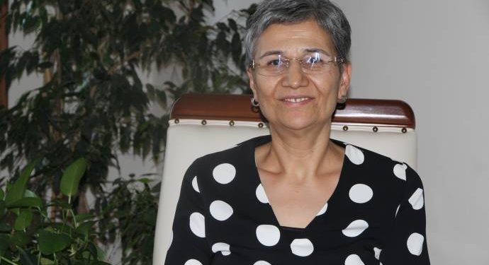 Leyla Guven: Divê mirovahî ji êrîşan re bêje ‘rawest e’