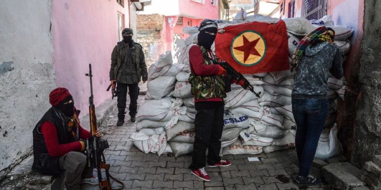 YPS: Em ê her deverê bikin qada şer!