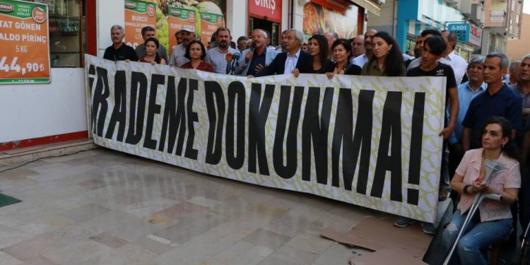 Berxwedana Amed li dijî qeyûmê dagirker di roja 45’an de berdewam kir