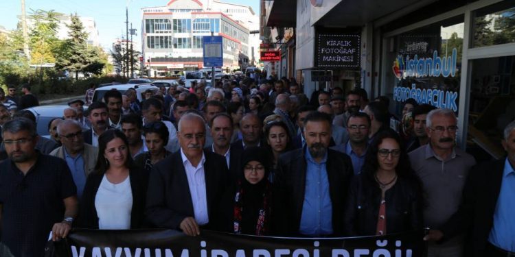 Wan li dijî qeyûman li berxwe dide: Kampanya îmzeyan hat destpêkirin