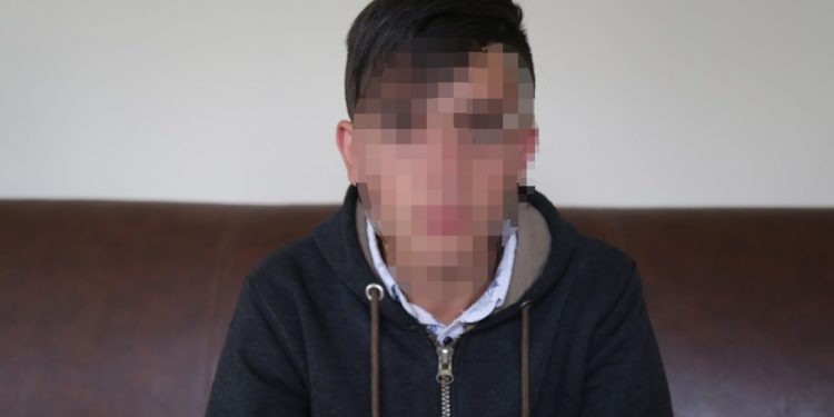 Ciwanê diçin HDP’ê: ‘Hindek kesên ku xwe wek polîs didin nasîn gefan li min dixwin’