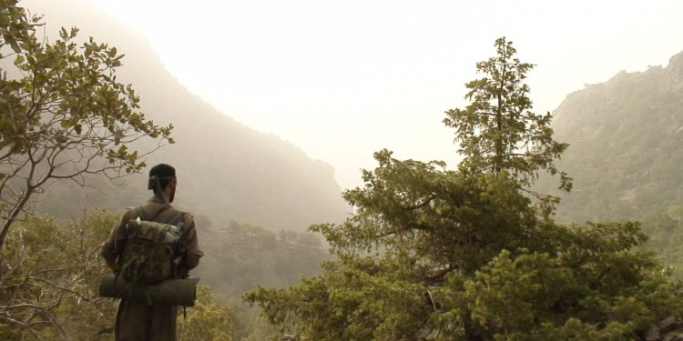 Ji Pênûsa Gerîla – Ji bo Welat