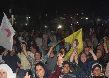 Helwesta Gelê Qamişlo li dijî êrîşên dagirker: ‘HETA DAWÎ BERXWEDAN’