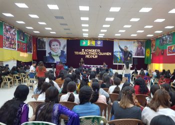 3’emîn Kongreya Jinên Ciwan li Mexmûrê destpê kir