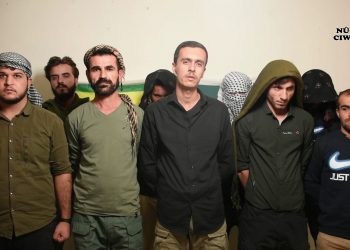 Koma 6’emîn a ciwanên Başûr tevlî Berxwedana Cenga Rojava bû