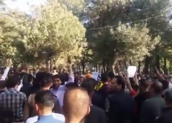 Ji bo piştgiriya Rojava gelê Merîwanê jî li kolanan bû