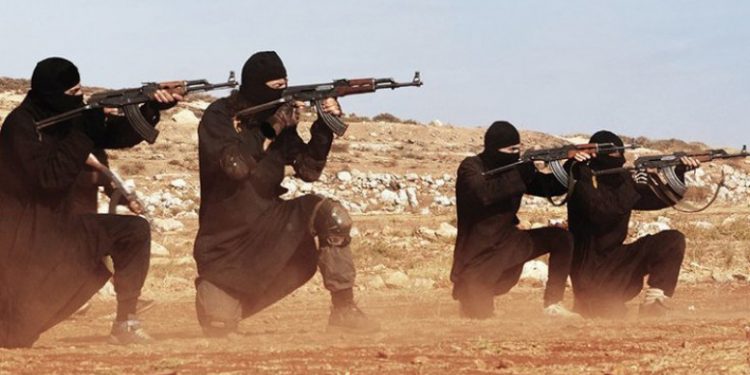 Li bejahiya Eyn Îsayê, çeteyan gule li sivîlan reşand