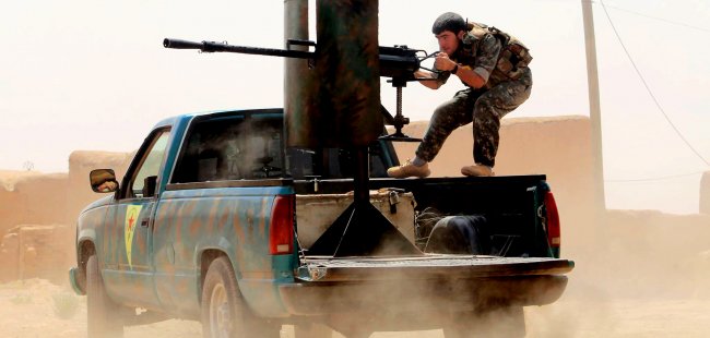 Li Girê Spî Şervanên QSD`ê du panzêr rûxandin