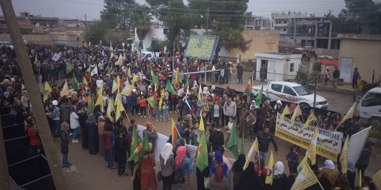 Li herêma Cizîrê “Roja Cîhanê ya Rojava” ji aliyê hezaran ve bi coş hate pêşwazî kirin
