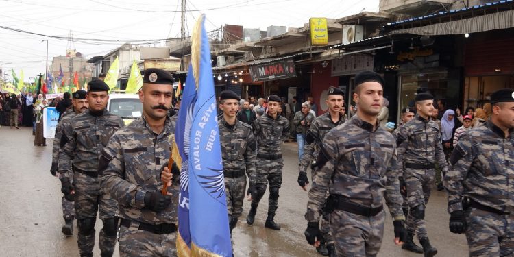 Bi hezaran gelê Qamişlo daketin qadan: ‘Her der Rojava, her der berxwedan e’