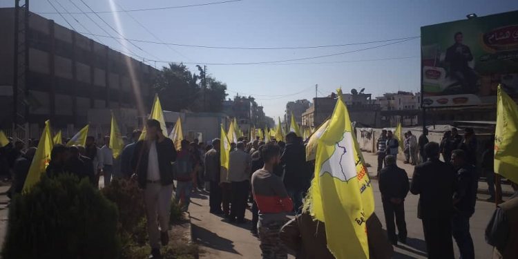 Li Qamişlo meşa girseyî ji bo piştgiriya berxwedanê