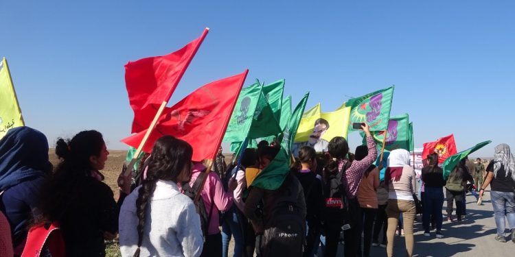 Ciwanên Şoreşger bi meşekê şehîd Serxwebûn bibîr anîn