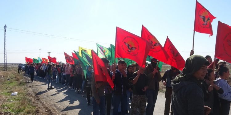 Ciwanên Şoreşger bi meşekê şehîd Serxwebûn bibîr anîn