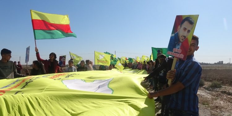 Ciwanên Şoreşger bi meşekê şehîd Serxwebûn bibîr anîn